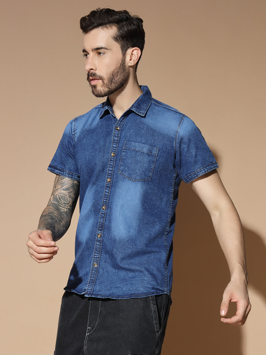 SHORT SLEEVE DENIM SHIRT