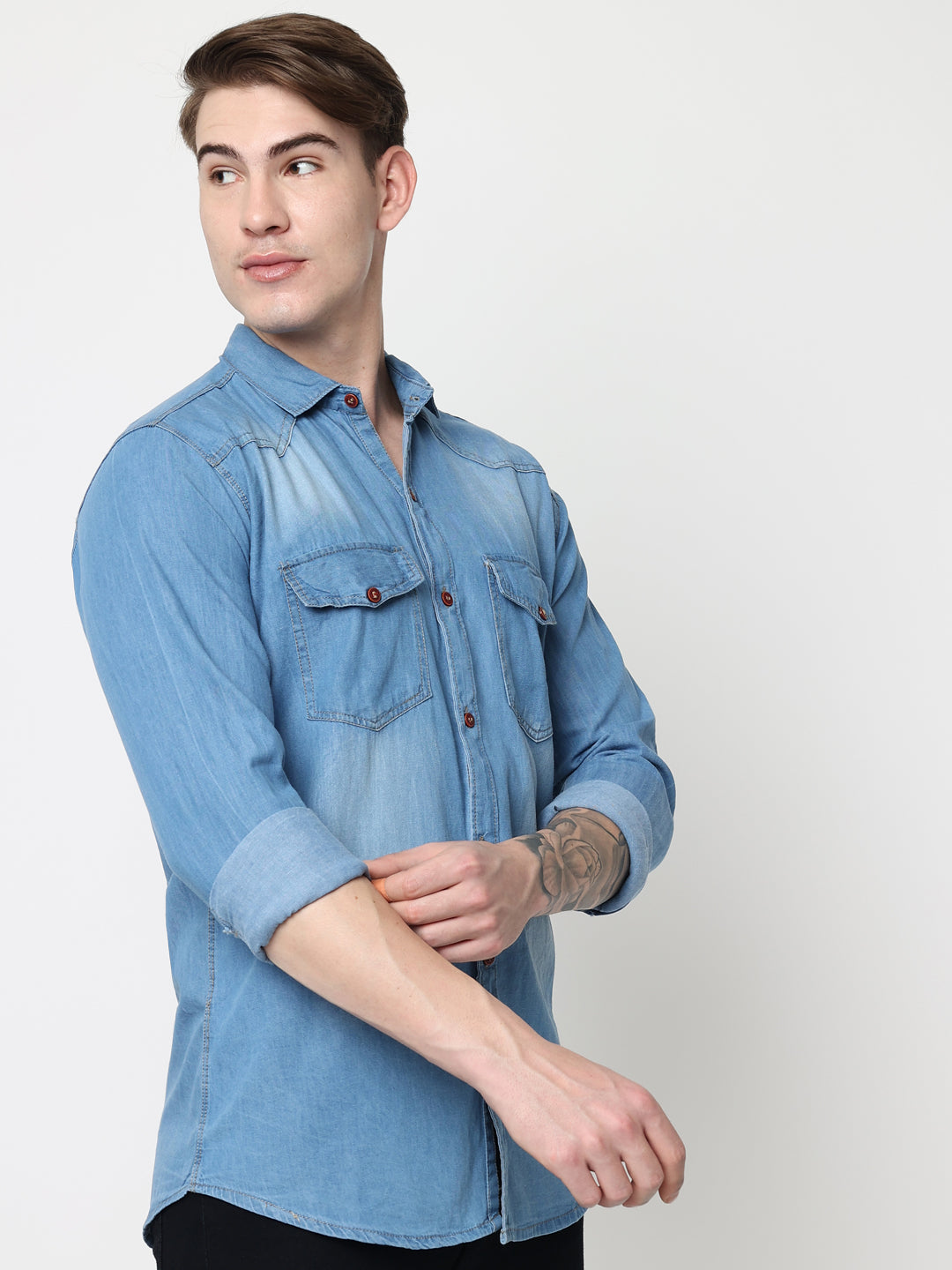 DOUBLE FLAP POCKET SPREAD COLLAR LIGHT BLUE DENIM SHIRT